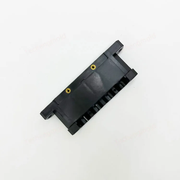 特诚科技精密工程塑料注塑件实拍